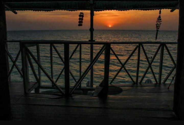 Cabanas Black And White Hotel Cartagena Екстериор снимка