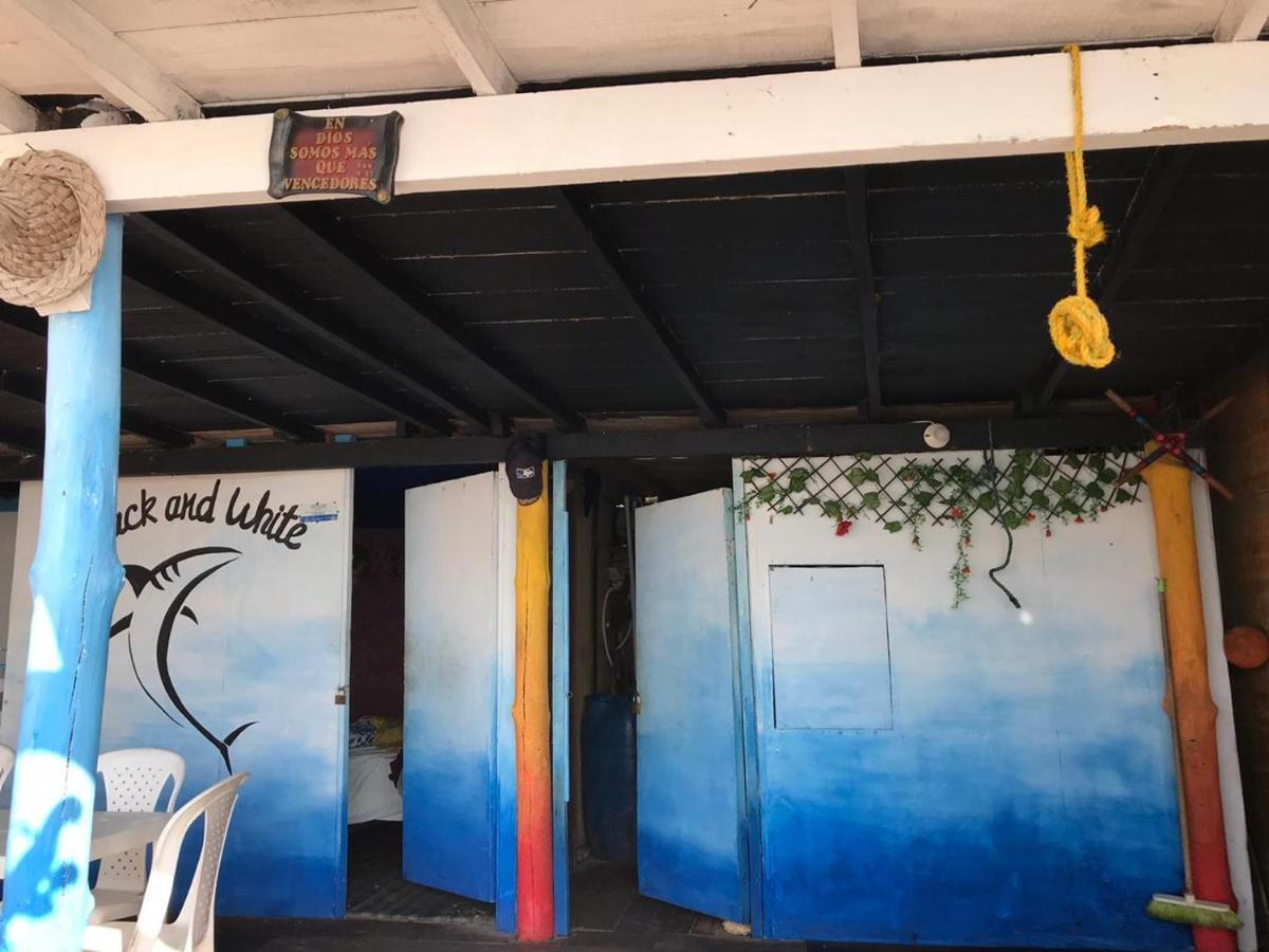 Cabanas Black And White Hotel Cartagena Екстериор снимка